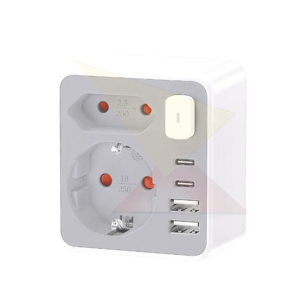 Technik Professional WG Elosztó Fali 2 utas + 2 x USB-C + 2 x USB-A + kapcsoló