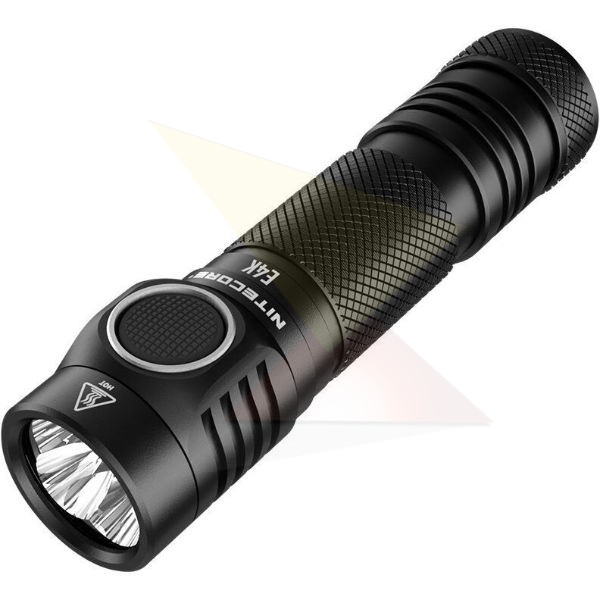 Nitecore Elemlámpa E4K (+1x21700) 4xCREE XP-L2 V6 LED (4400 lumen)